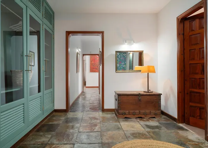 Santa Rosa Tinajo Villa *